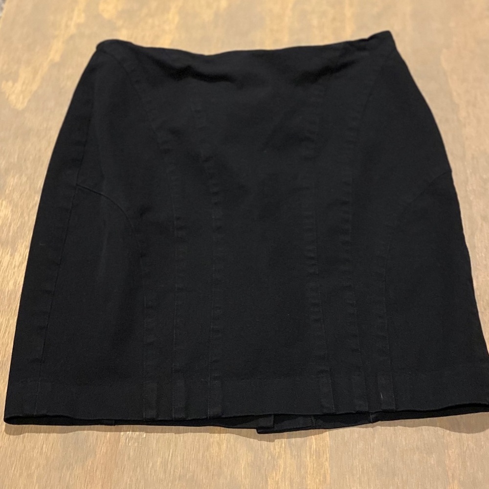 Banana Republic black skirt